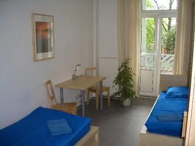 A Bed - Nichtraucherpension Pensjonat Drezno
